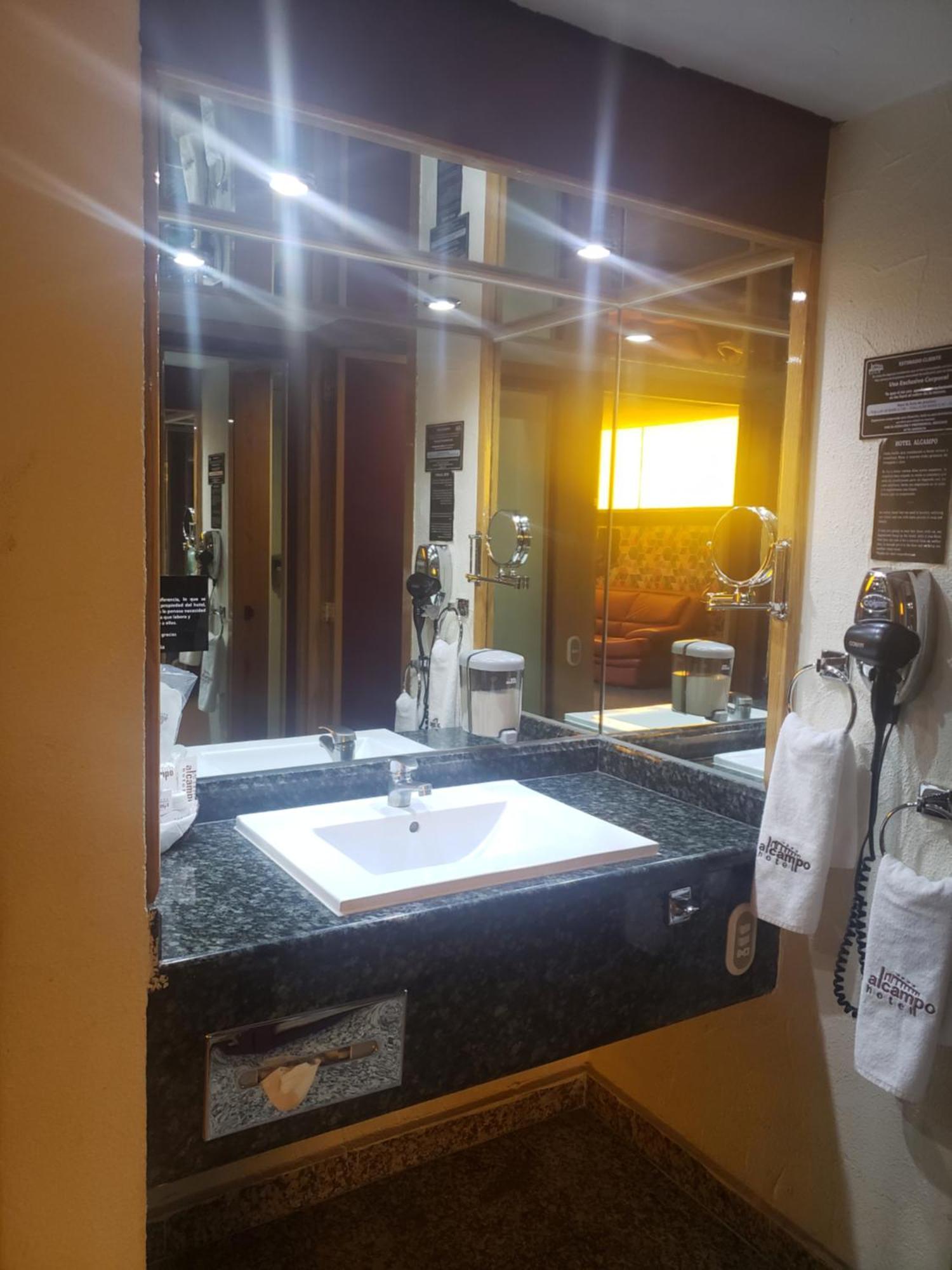 Hotel Alcampo Miranda Phòng bức ảnh